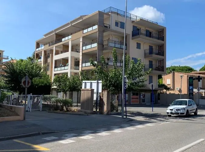 3 Le Baia Апартаменти *